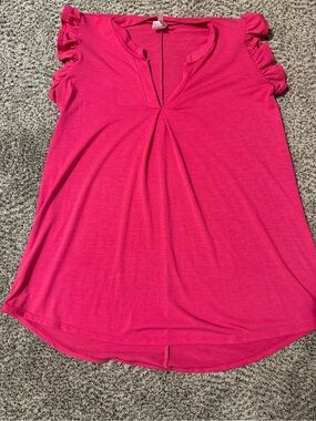 Acting Pro Hot Pink Ruffle Sleeve V-Neck Tank
